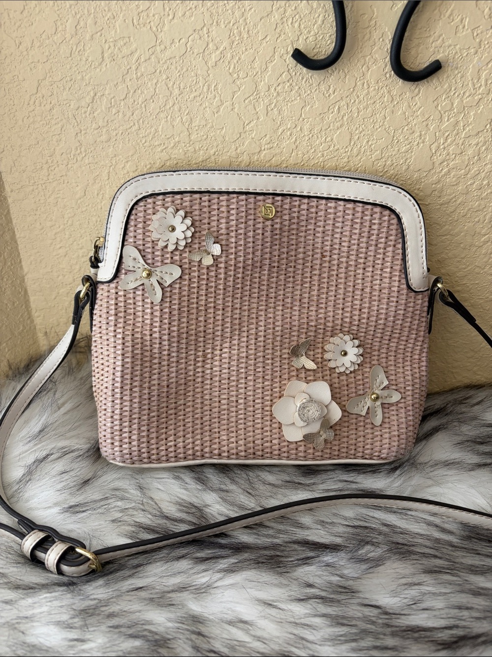 Liz Claiborne Blush Pink Woven Floral Crossbody with White Trim